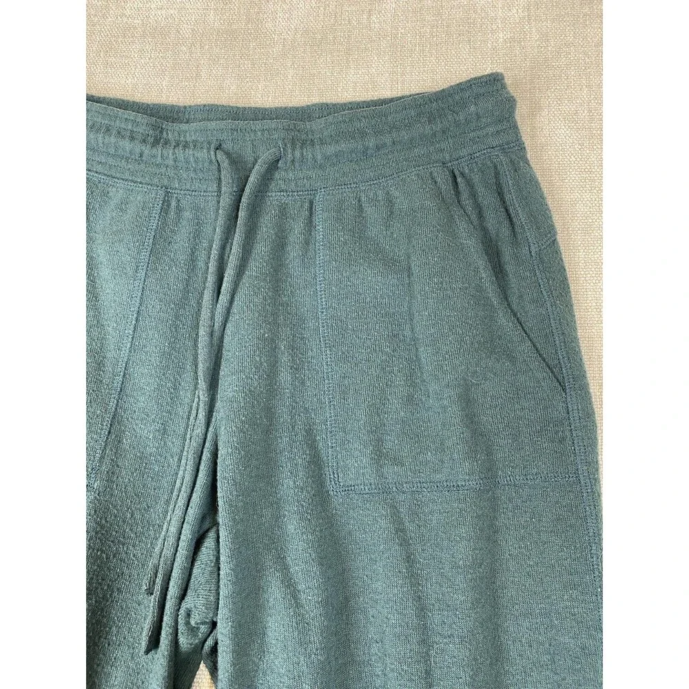 Alo Yoga Soho Sweatpants Womens Medium Green Knit Joggers Elastic Pockets Lounge